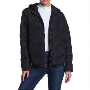 GUESS Hooded Quilted Jacket